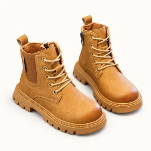 Bottines garçon camel à lacets avec coutures apparentes et style décontracté