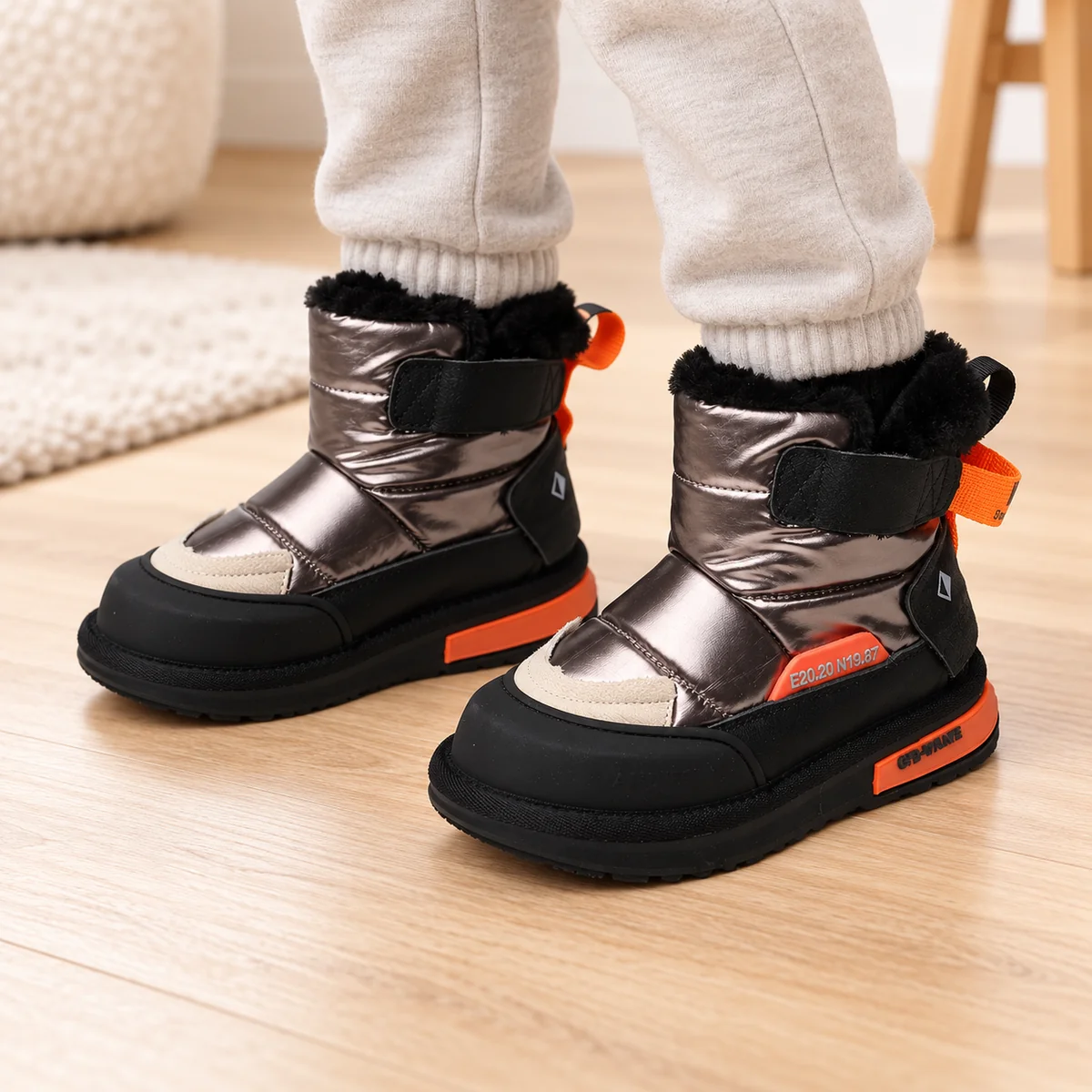 bottines garcon gris metallise en simi 44699 10b porte