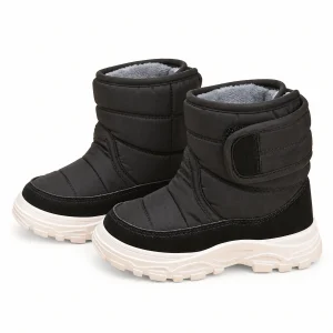 Bottines garçon noires avec large scratch et semelle blanche élégantes