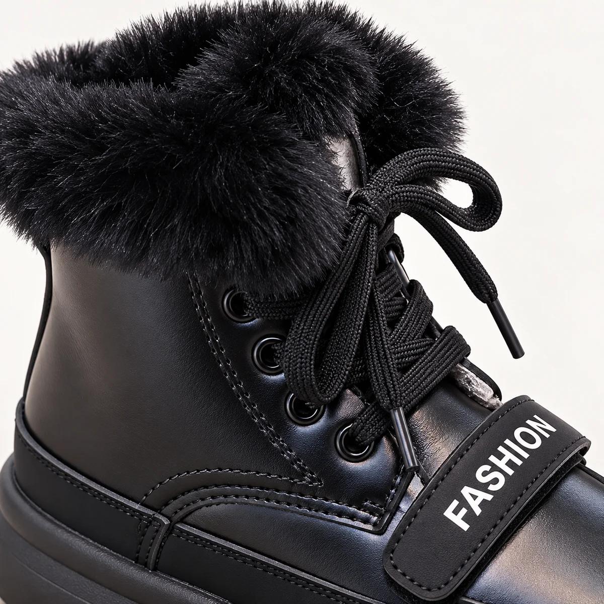 Chaussures garçon en cuir noir fourrées à lacets et bride