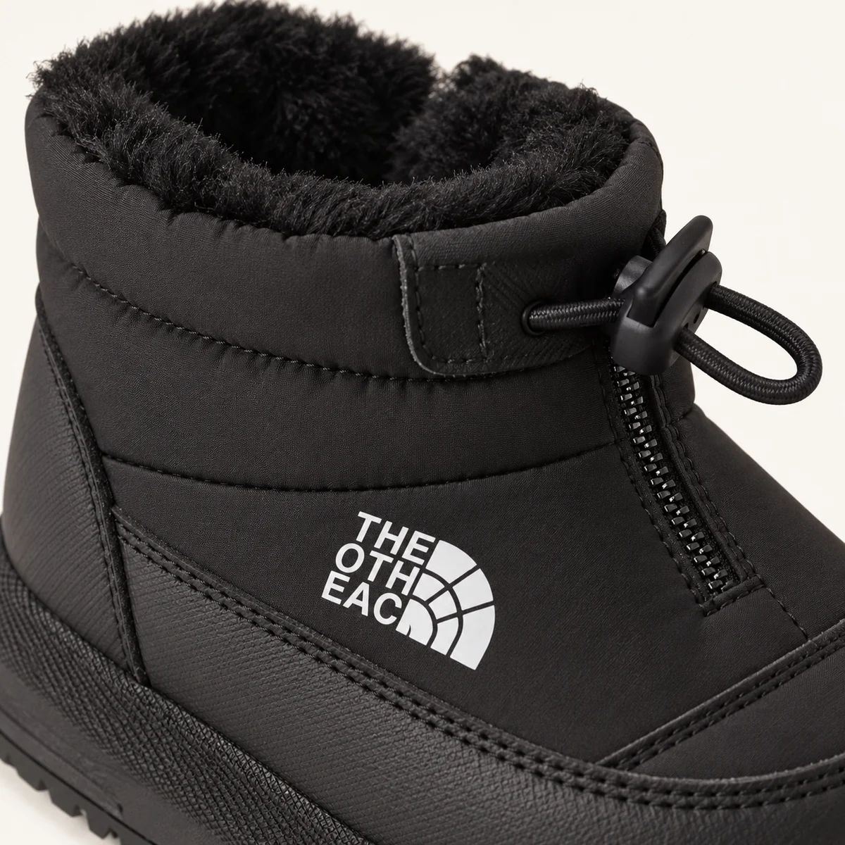 Chaussures garçon élégantes noires fourrées et confortables