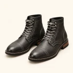 Bottines homme à lacets clairs avec coutures décoratives en cuir