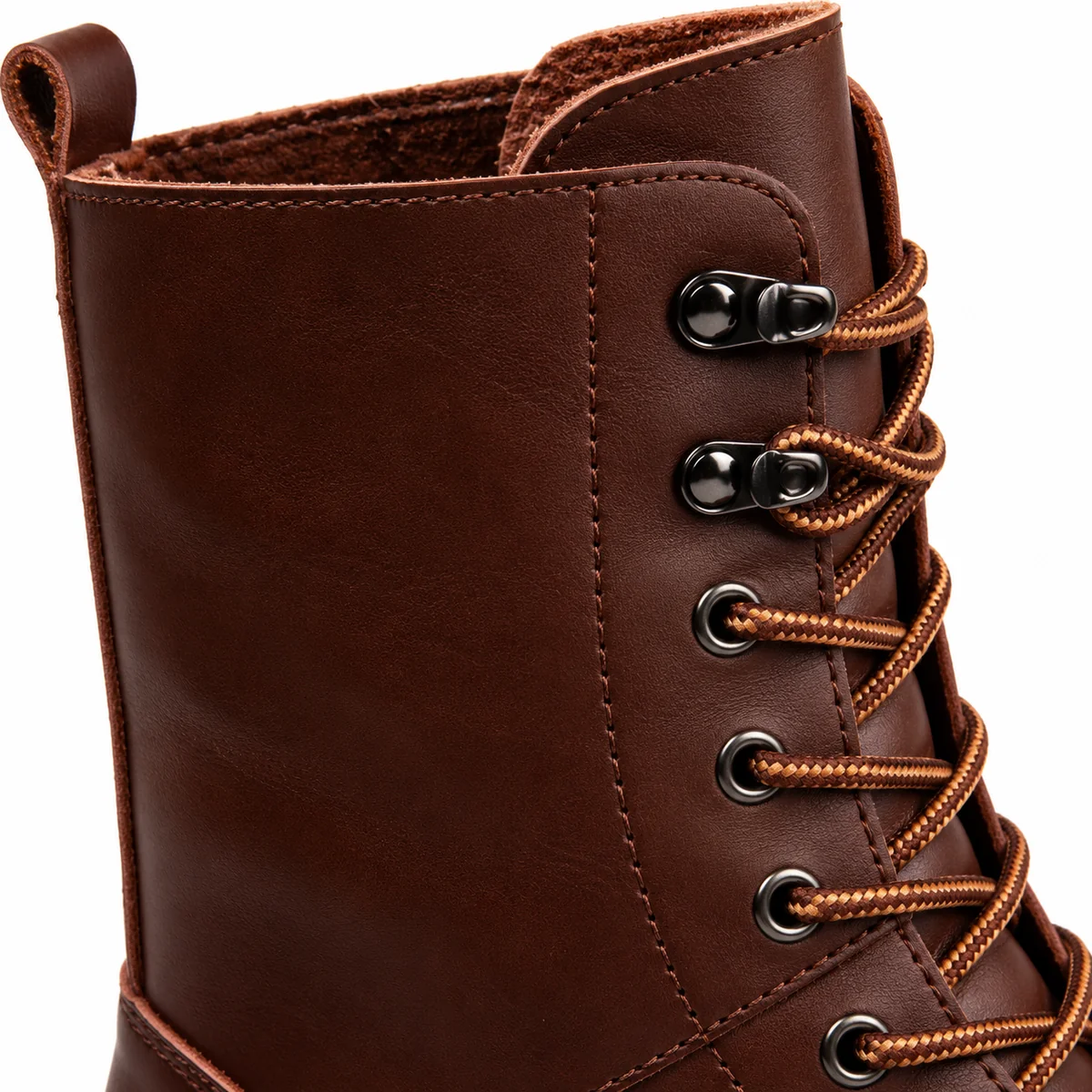 Chaussures homme marron à lacets avec style moderne et talon confortable