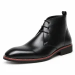 Bottines homme noires à lacets avec bordure bordeaux élégantes