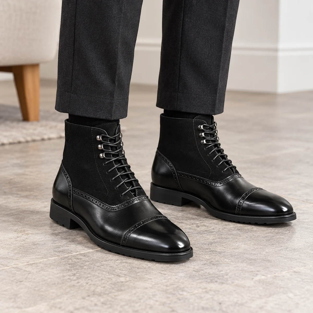 Chaussures homme noires à lacets avec finition bout cousu style classique