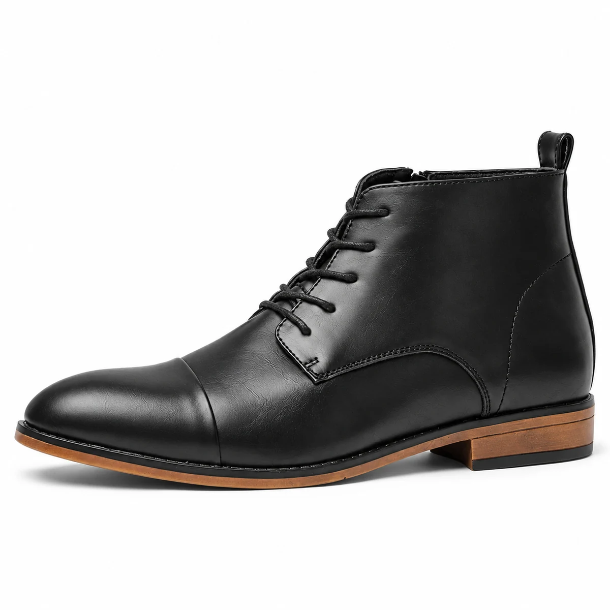 bottines homme noires a lacets et semelle a lisere brun vue laterale