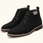 bottines homme noires en suedine a lacets et patte grise vue principale