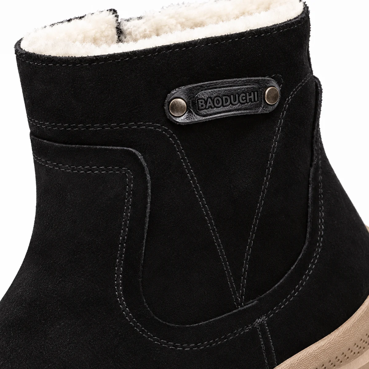 Chaussures homme noires fourrées avec semelle contrastante, look tendance hiver