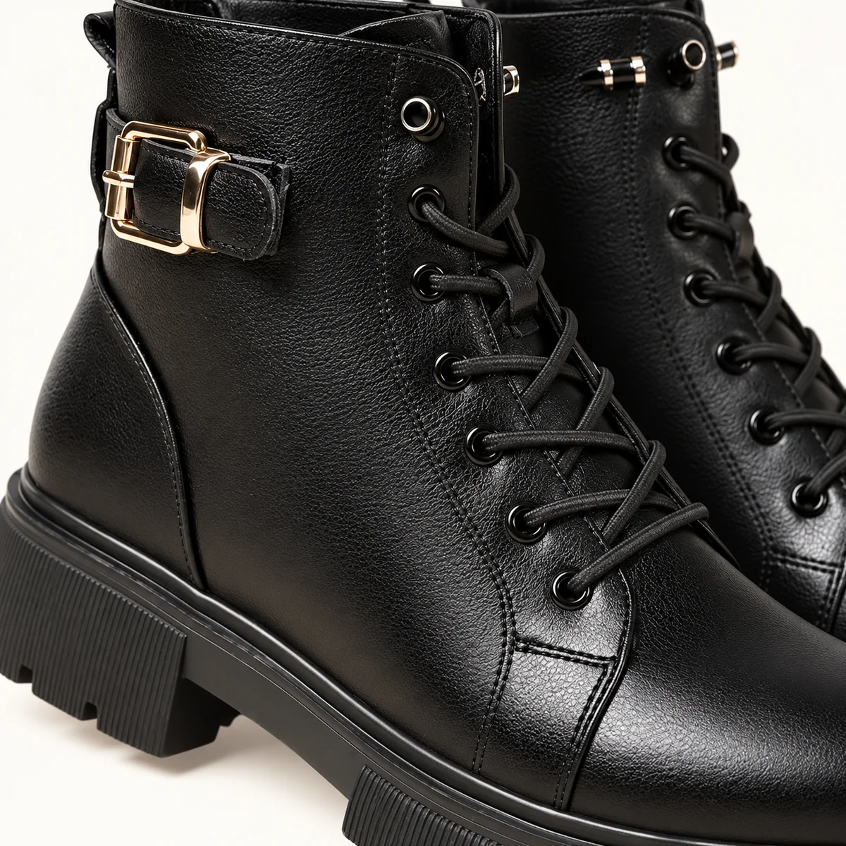 Chaussures motardes pour femme en cuir noir avec boucle et lacets