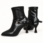 Bottines rock femme noires à œillets avec talon fin pour look tendance