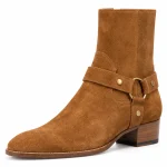 Bottines western femme camel avec bride et anneau pour un look cowboy chic