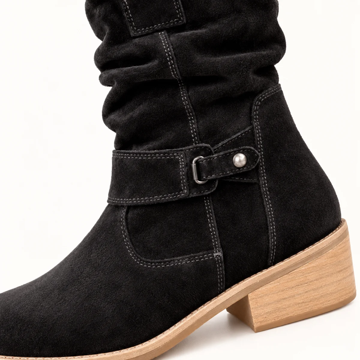 Image de bottines western femme noires à brides et talon bas modernes